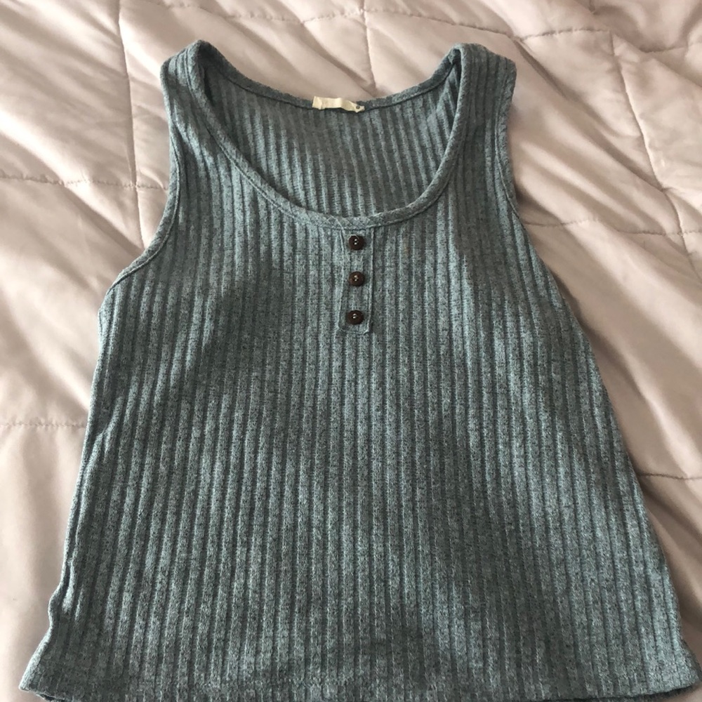 Cropped top